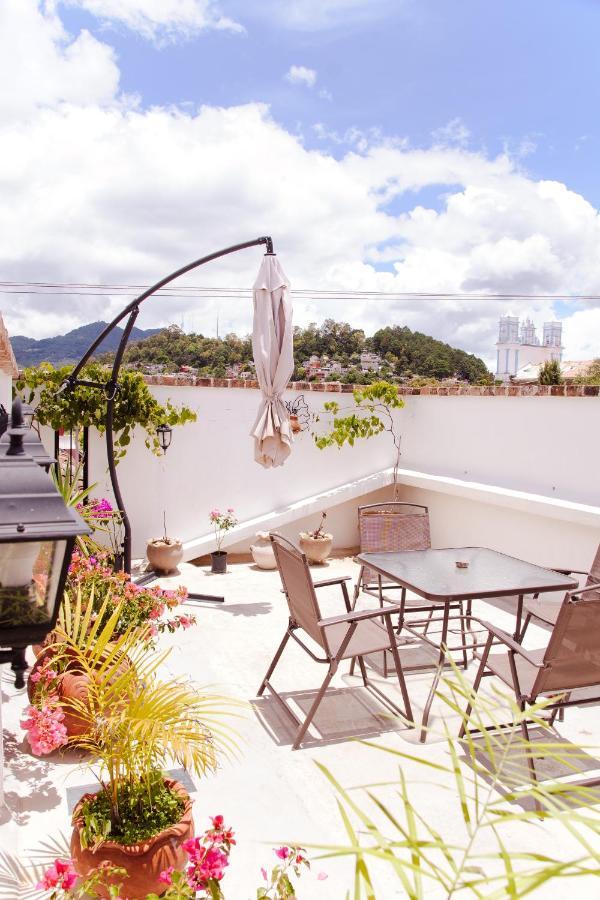 Casa San Cristobal Hostel San Cristóbal de Las Casas Buitenkant foto