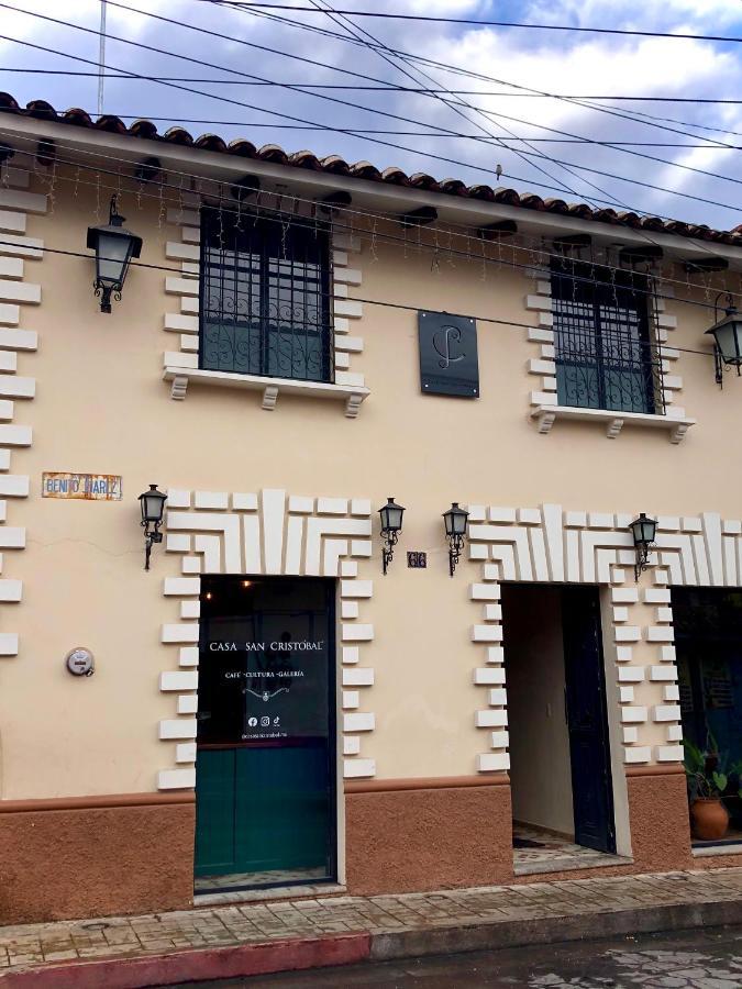 Casa San Cristobal Hostel San Cristóbal de Las Casas Buitenkant foto