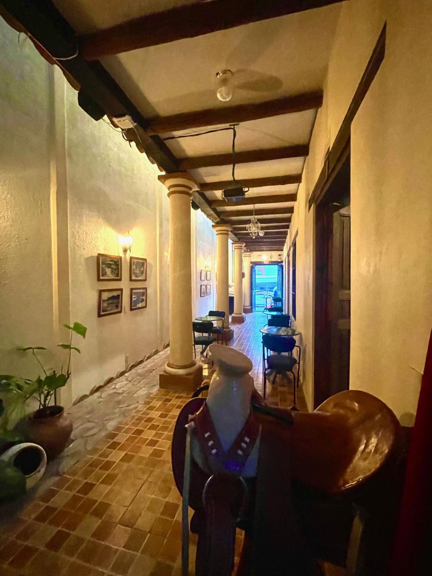 Casa San Cristobal Hostel San Cristóbal de Las Casas Buitenkant foto